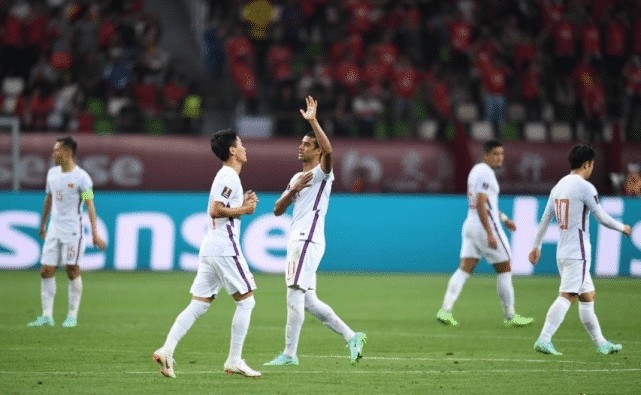 الأفريقي التونسي يتأهل للمربع الذهبي لكأس الاتحاد الأفريقي بعد الفوز على مولودية الجزائر